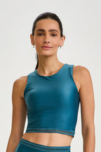 CROPPED DEPORTIVO CON ELÁSTICO BAJO