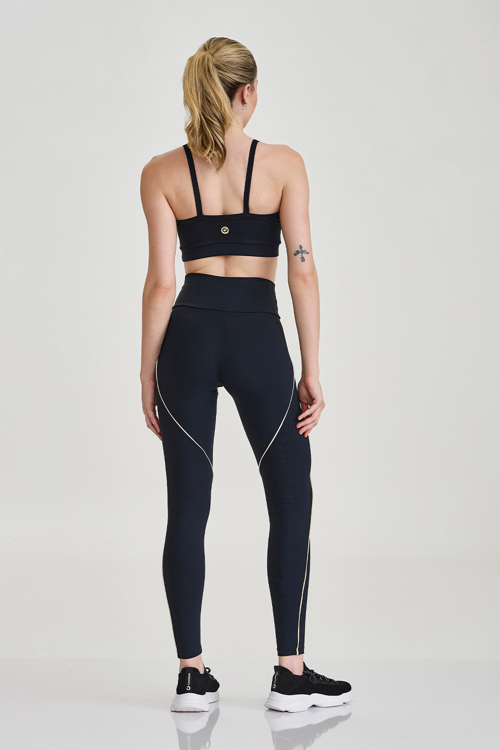 LEGGINS NZ CON DETALLES DE BRILLO