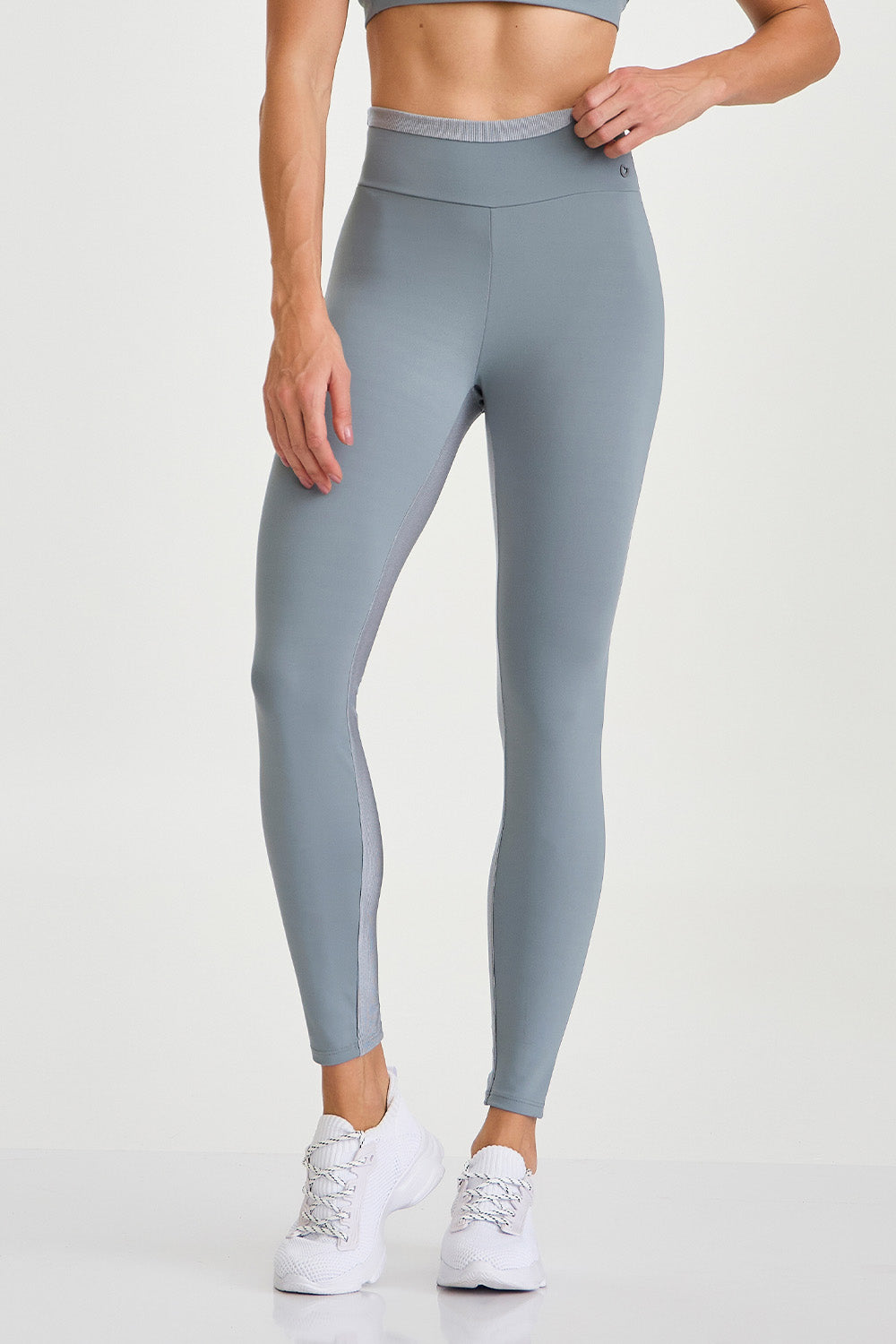 LEGGINS NP CON DETALLE BRILLANTE EN LA PIERNA
