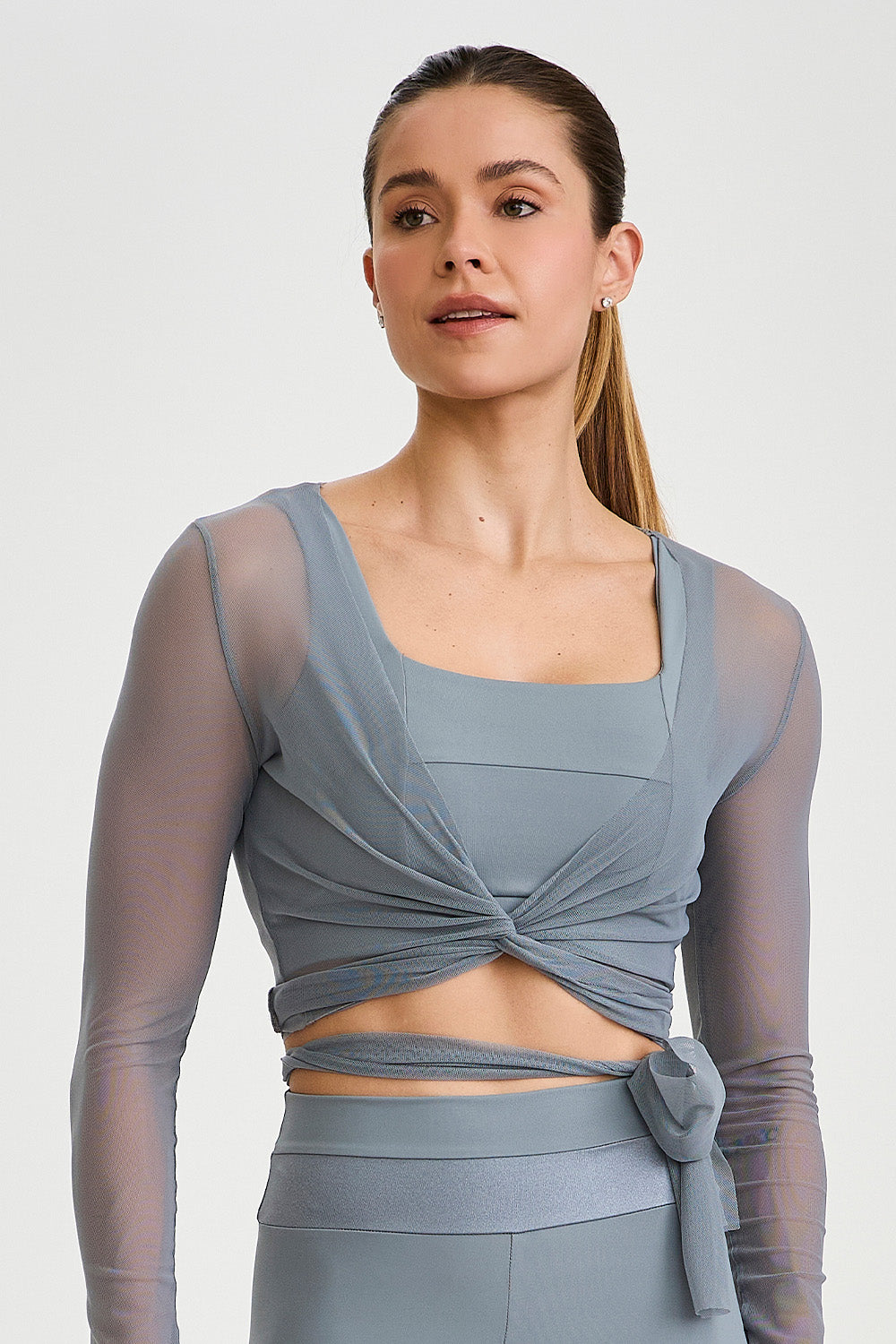 CROPPED DE TULL CON AMARRE FRONTAL