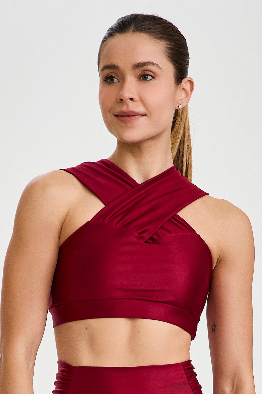 TOP PETO ENERGY CON TIRANTES CRUZADOS